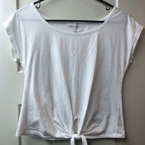 Crop white tee